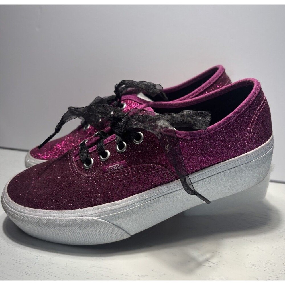VANS WOMENS SIZE 7 GLITTER SNEAKERS 721454 MAGENTA PINK, BLACK LACE UP-PRISTINE!